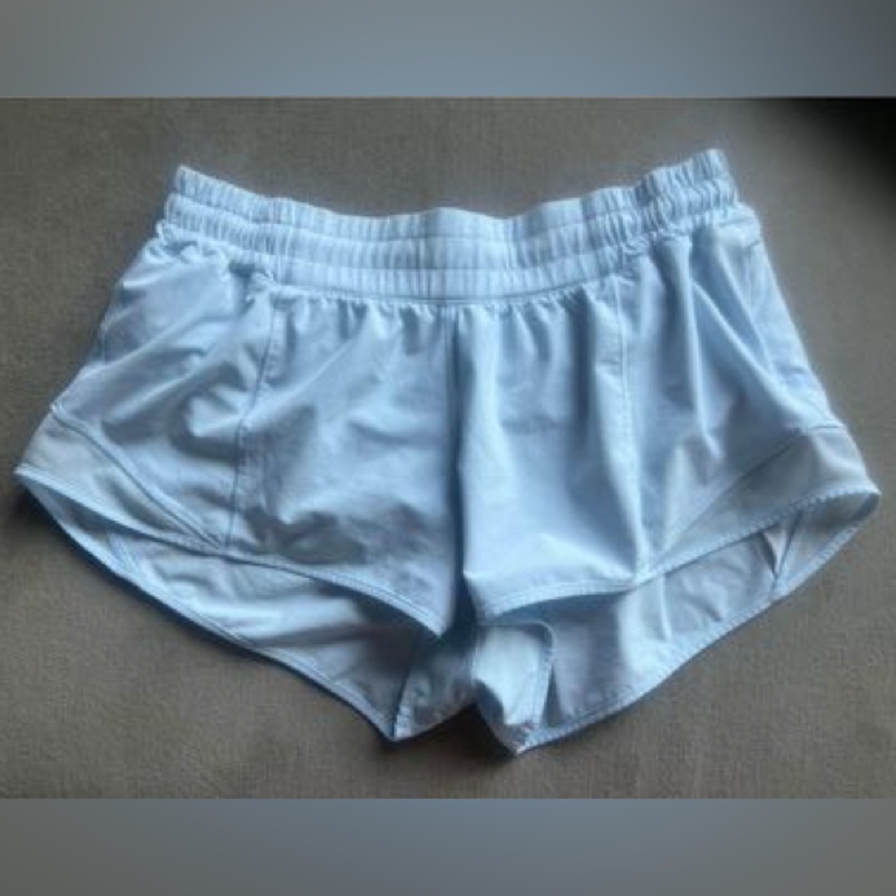 Lululemon Hotty Hot 2.5in